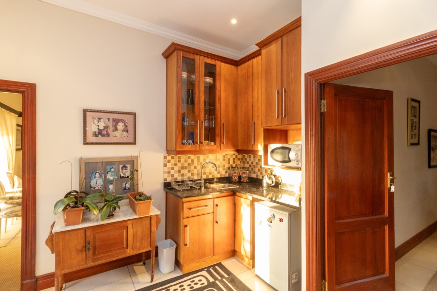 4 Bedroom Property for Sale in Waterkloof Ridge Gauteng