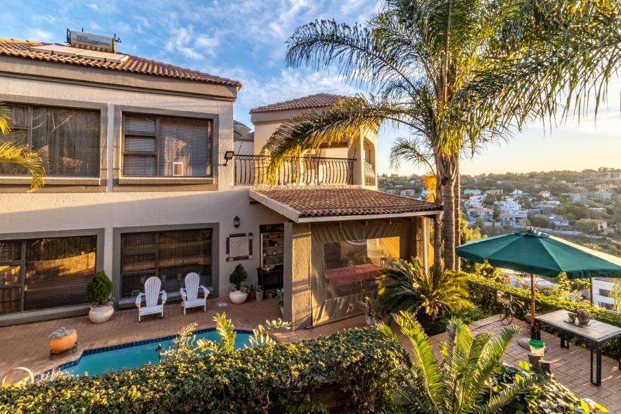 4 Bedroom Property for Sale in Waterkloof Ridge Gauteng