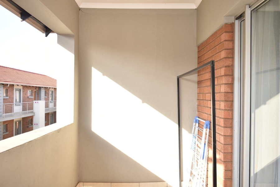 2 Bedroom Property for Sale in Stone Ridge Gauteng