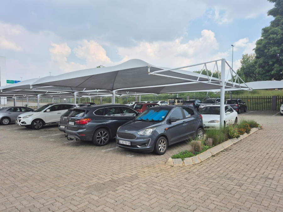 To Let commercial Property for Rent in Midridge Park Gauteng