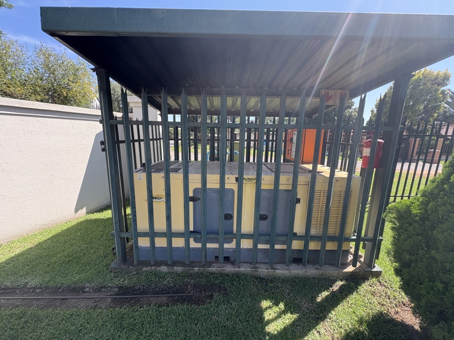 Commercial Property for Sale in Glen Marais Gauteng