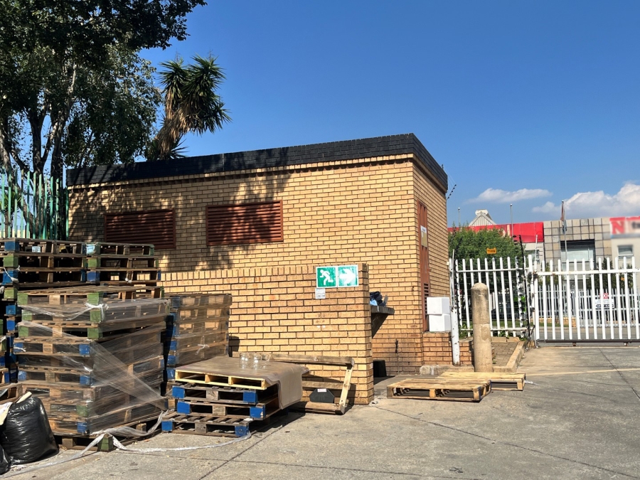 To Let commercial Property for Rent in Meadowdale Gauteng