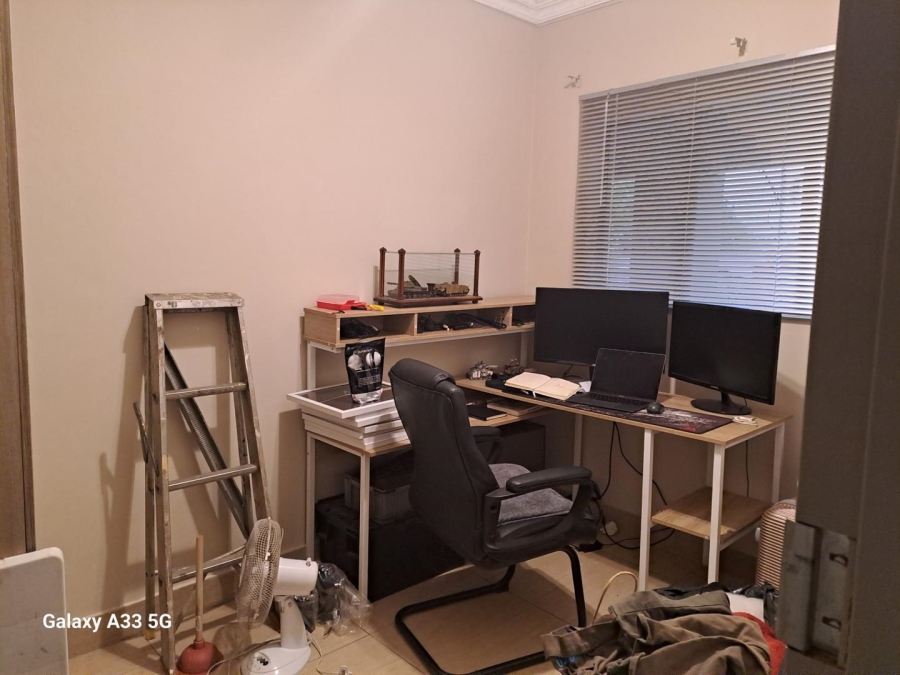 2 Bedroom Property for Sale in Moregloed Gauteng