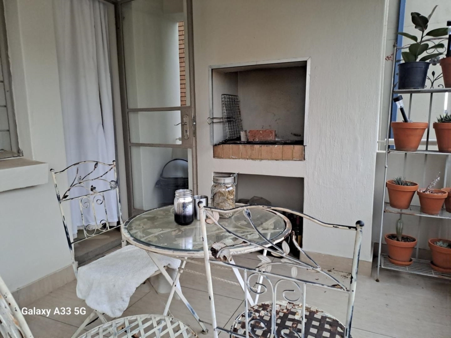 2 Bedroom Property for Sale in Moregloed Gauteng