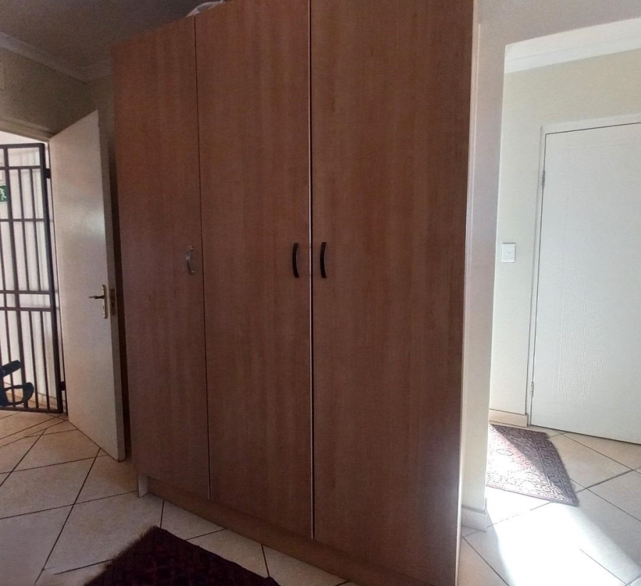 2 Bedroom Property for Sale in Montana Tuine Gauteng