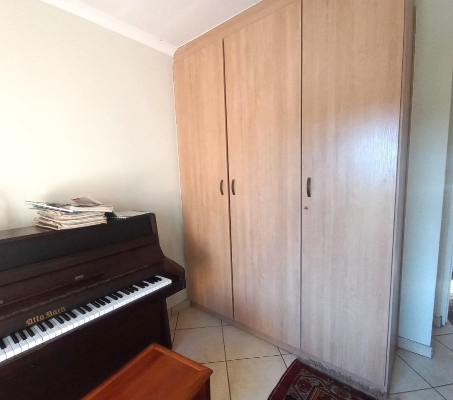 2 Bedroom Property for Sale in Montana Tuine Gauteng