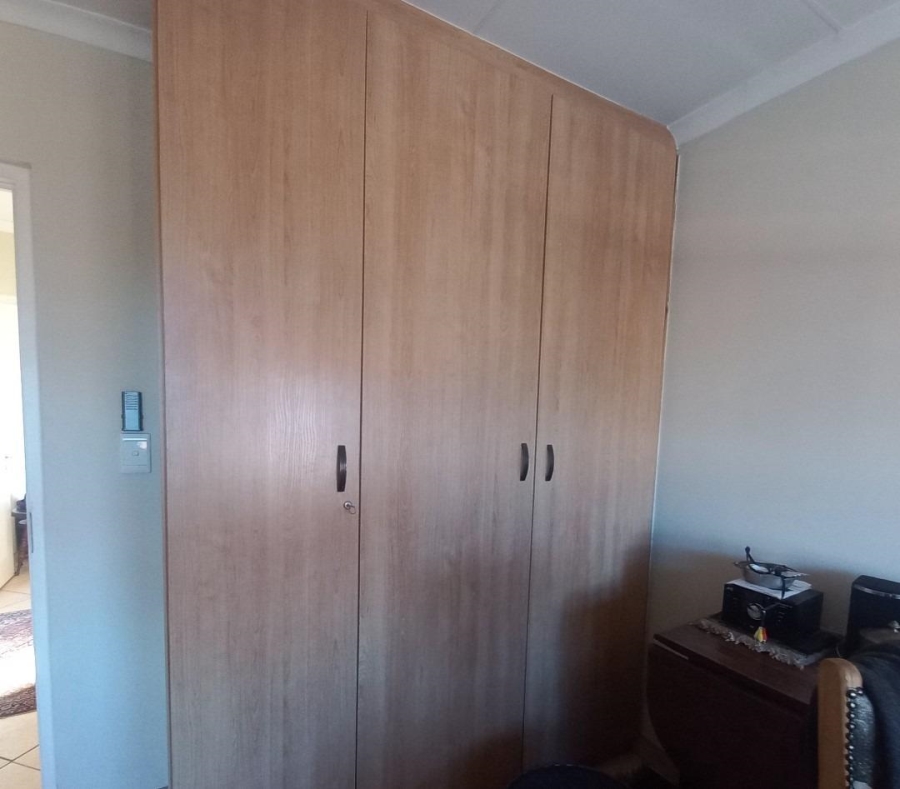 2 Bedroom Property for Sale in Montana Tuine Gauteng