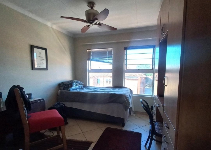 2 Bedroom Property for Sale in Montana Tuine Gauteng