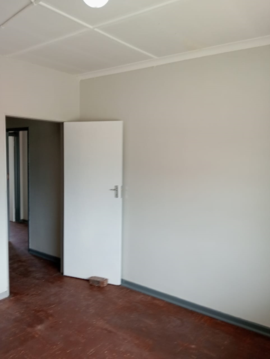 To Let 3 Bedroom Property for Rent in Rosettenville Gauteng