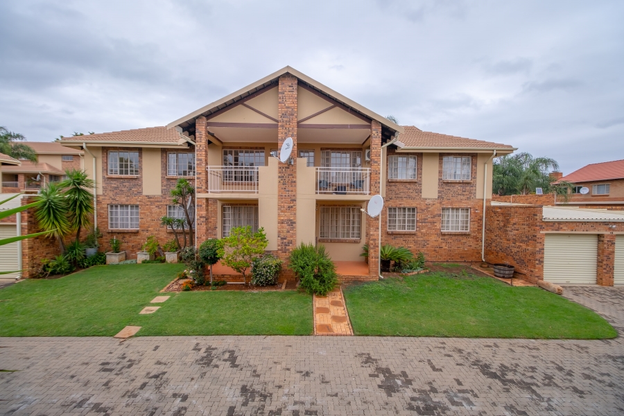 3 Bedroom Property for Sale in Magalieskruin Gauteng