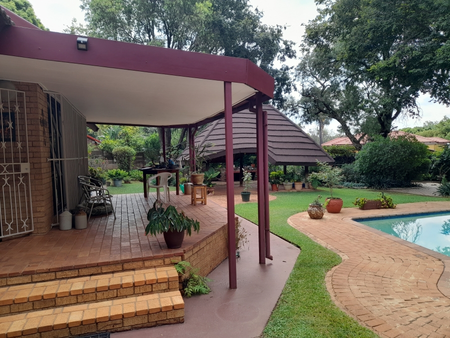 4 Bedroom Property for Sale in Wierda Park Gauteng