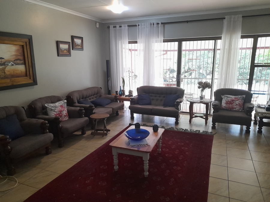 4 Bedroom Property for Sale in Wierda Park Gauteng