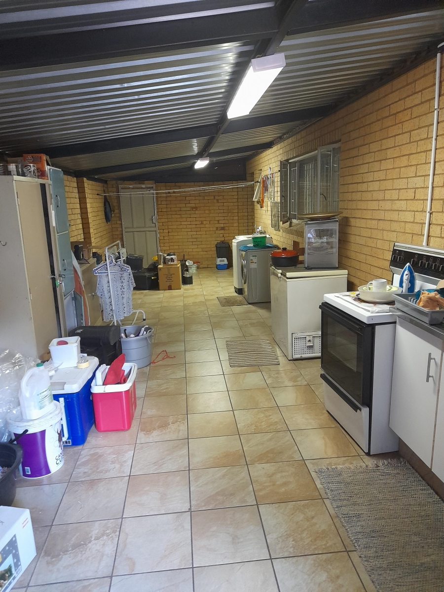 4 Bedroom Property for Sale in Wierda Park Gauteng