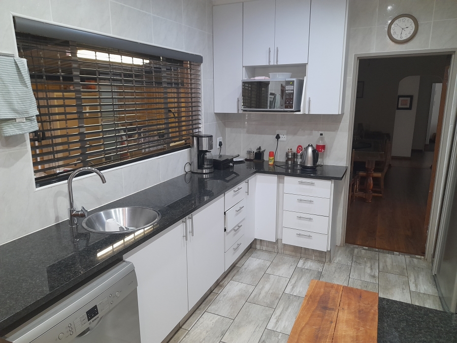 4 Bedroom Property for Sale in Wierda Park Gauteng