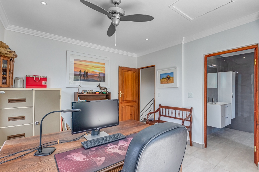 5 Bedroom Property for Sale in Saddlebrook Estate Gauteng