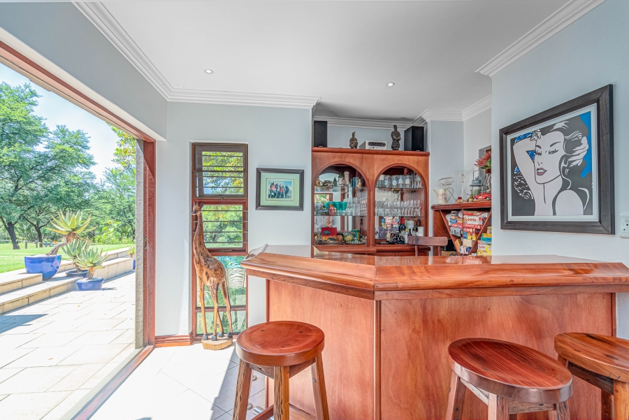 5 Bedroom Property for Sale in Saddlebrook Estate Gauteng