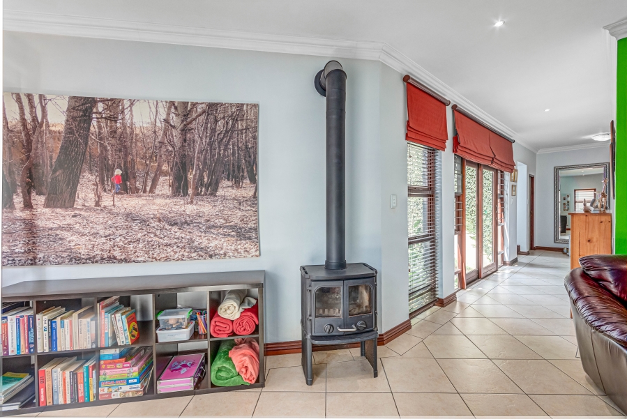 5 Bedroom Property for Sale in Saddlebrook Estate Gauteng