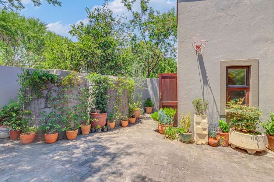 5 Bedroom Property for Sale in Saddlebrook Estate Gauteng