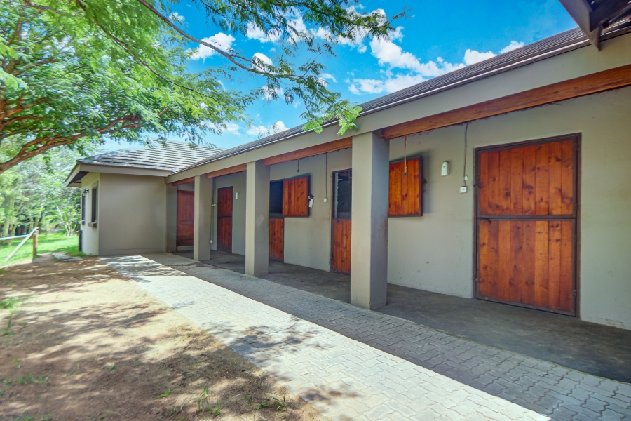 5 Bedroom Property for Sale in Saddlebrook Estate Gauteng