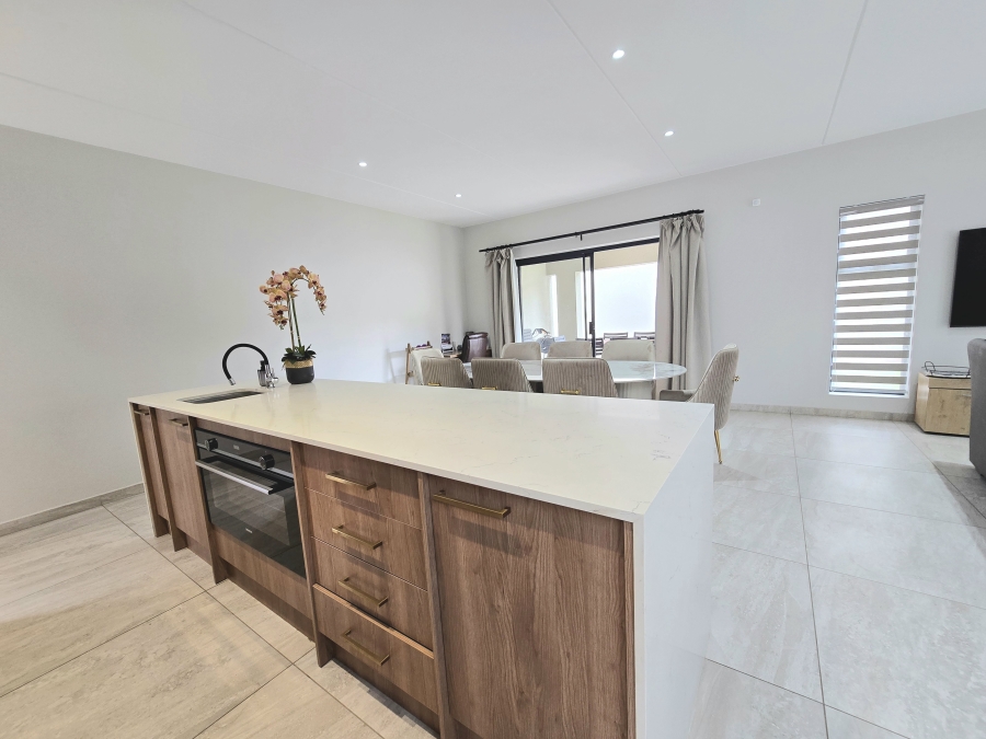 4 Bedroom Property for Sale in Carlswald Estate Gauteng