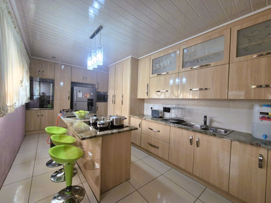 3 Bedroom Property for Sale in Sonland Park Gauteng