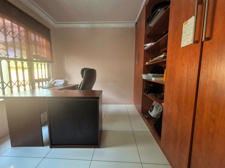 3 Bedroom Property for Sale in Sonland Park Gauteng