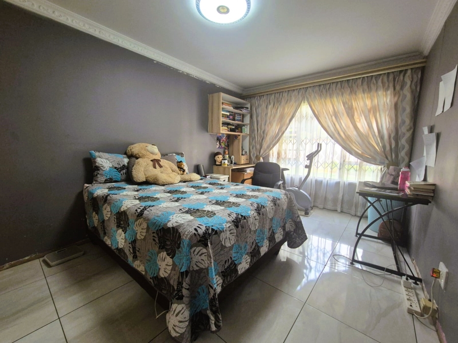 3 Bedroom Property for Sale in Sonland Park Gauteng