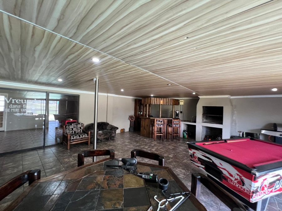 6 Bedroom Property for Sale in Boltonwold Gauteng