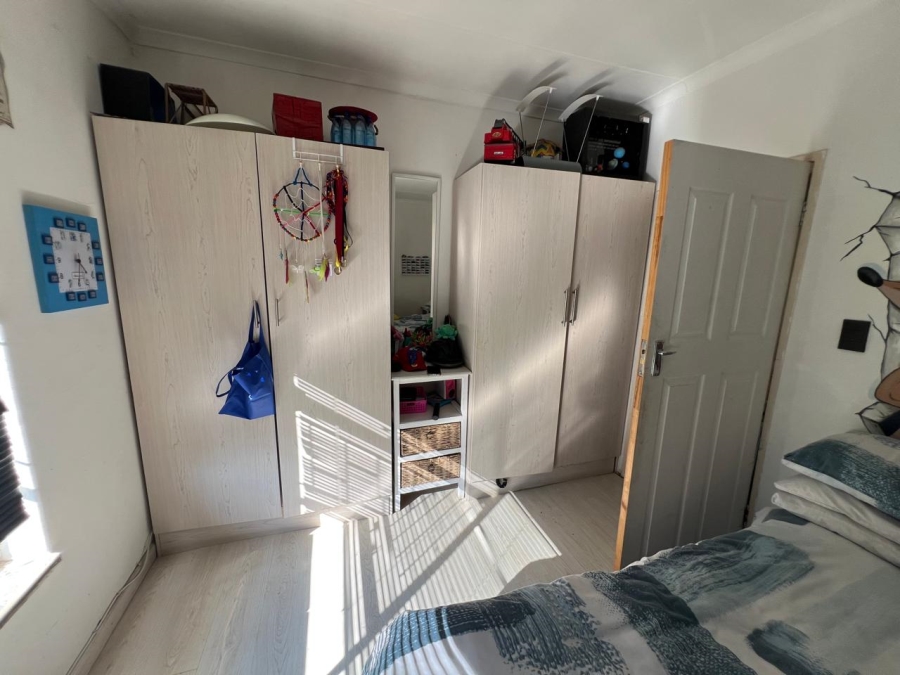 6 Bedroom Property for Sale in Boltonwold Gauteng