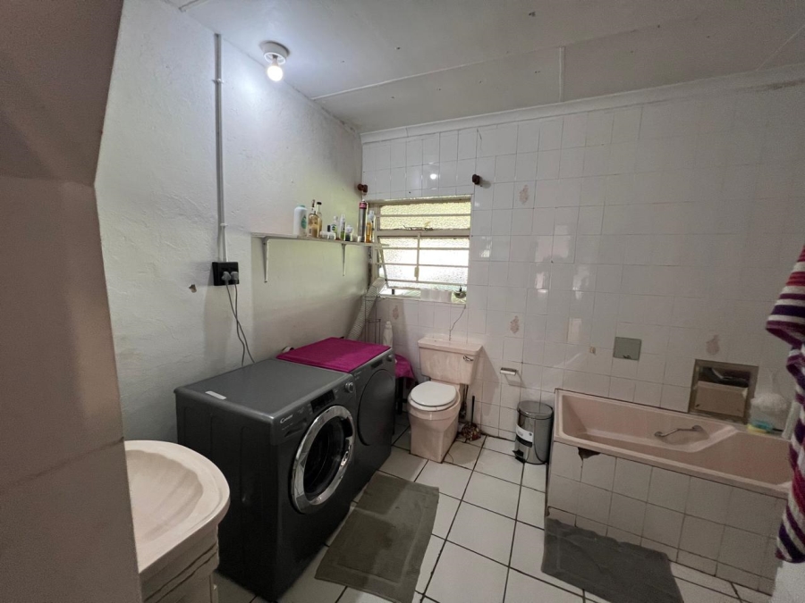 6 Bedroom Property for Sale in Boltonwold Gauteng