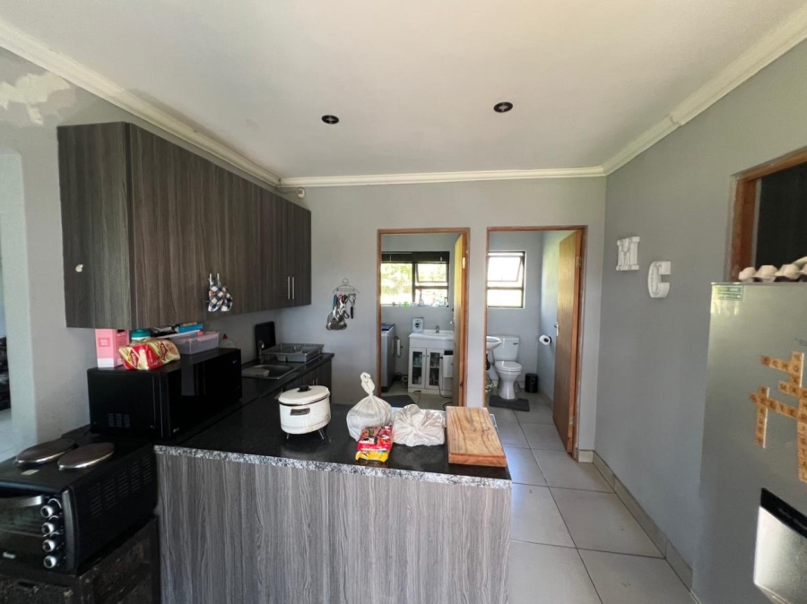 6 Bedroom Property for Sale in Boltonwold Gauteng
