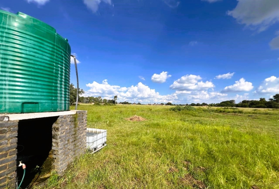 6 Bedroom Property for Sale in Boltonwold Gauteng