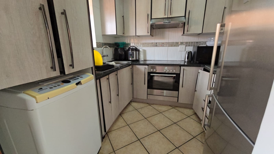 3 Bedroom Property for Sale in Annlin Gauteng