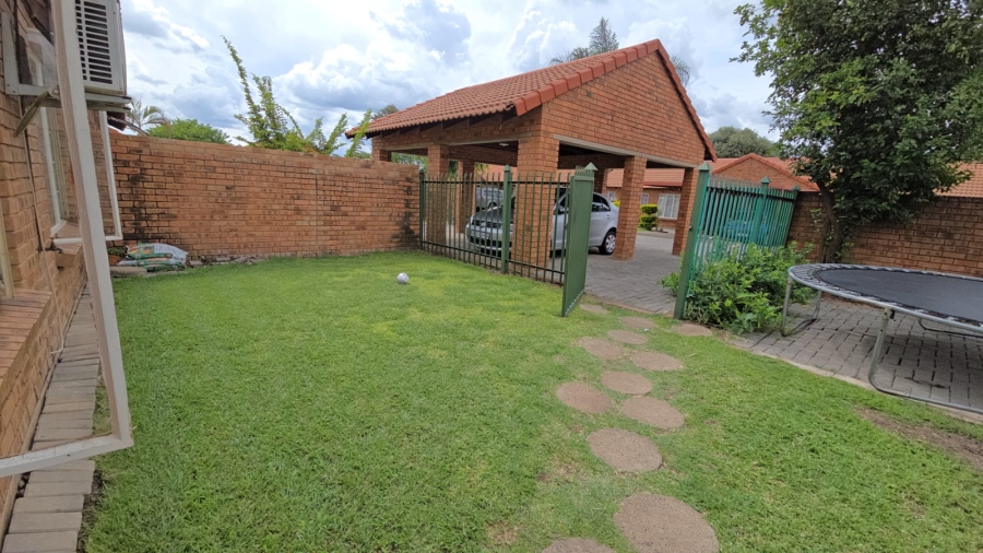 3 Bedroom Property for Sale in Annlin Gauteng