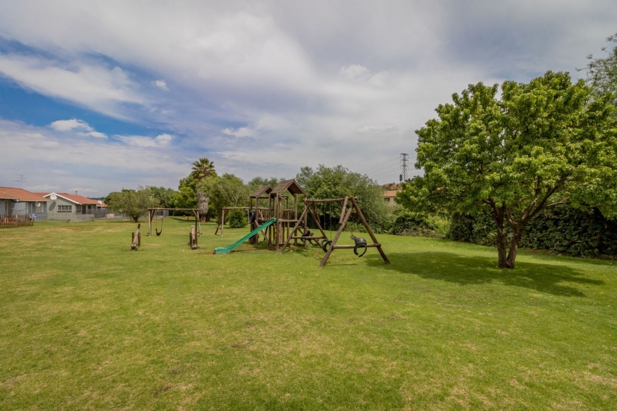 3 Bedroom Property for Sale in Roodepoort West Gauteng