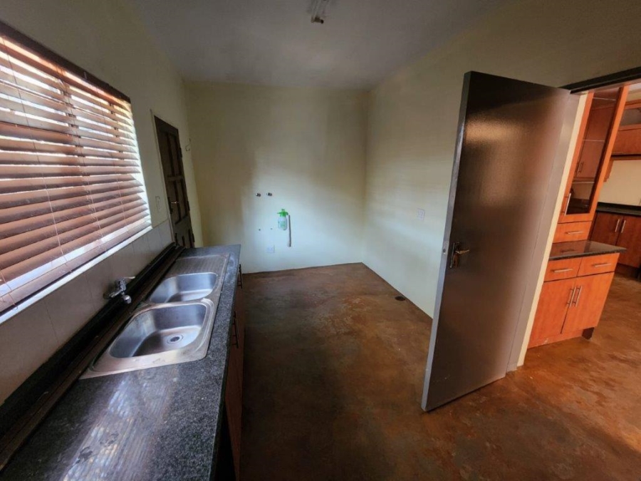 To Let 5 Bedroom Property for Rent in Montana Park Gauteng