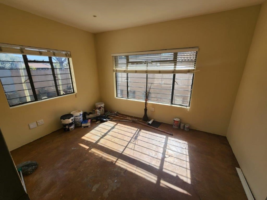 To Let 5 Bedroom Property for Rent in Montana Park Gauteng