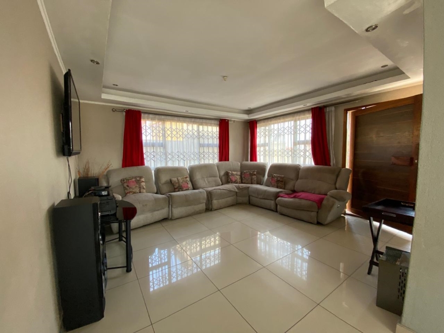 3 Bedroom Property for Sale in Protea Glen Gauteng