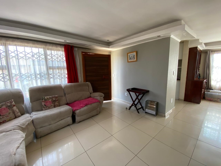 3 Bedroom Property for Sale in Protea Glen Gauteng