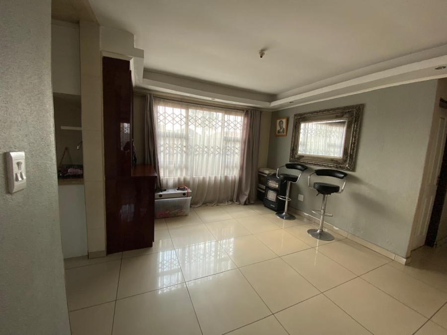 3 Bedroom Property for Sale in Protea Glen Gauteng