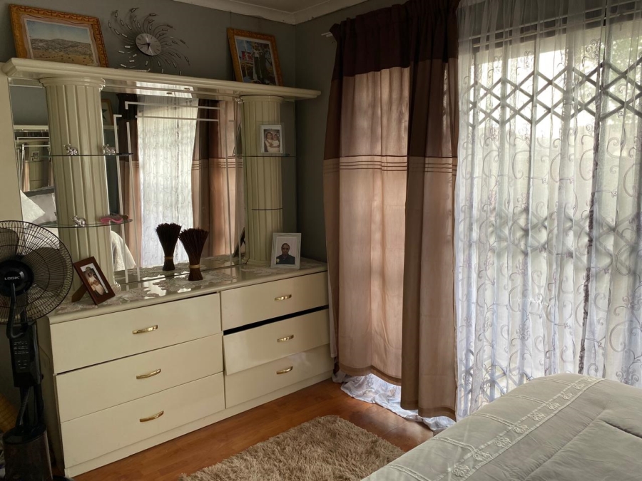 3 Bedroom Property for Sale in Protea Glen Gauteng