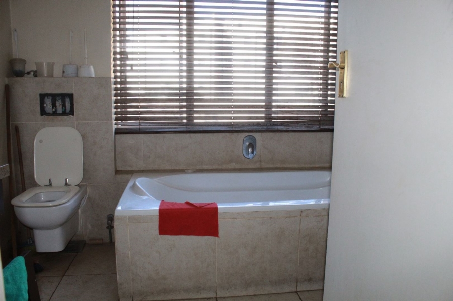 6 Bedroom Property for Sale in Bryanston Gauteng