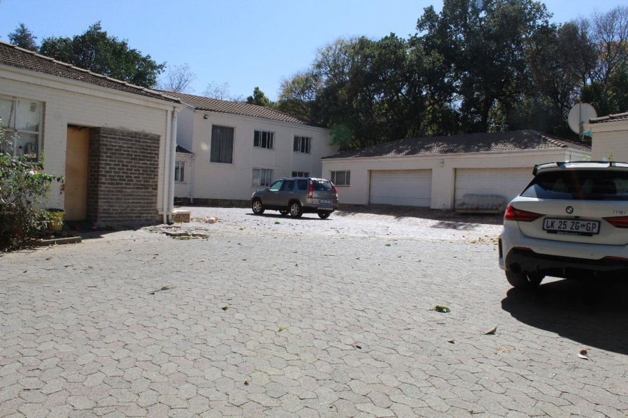 6 Bedroom Property for Sale in Bryanston Gauteng