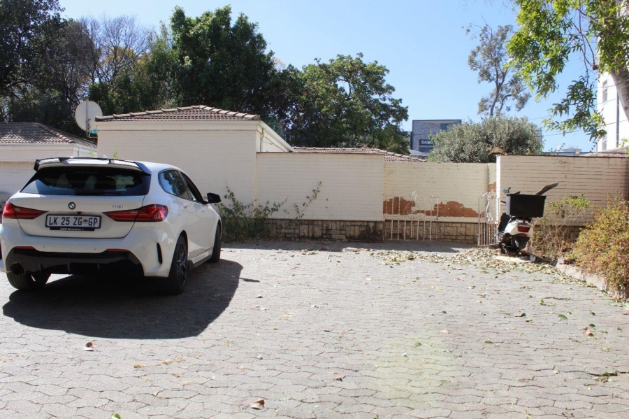 6 Bedroom Property for Sale in Bryanston Gauteng