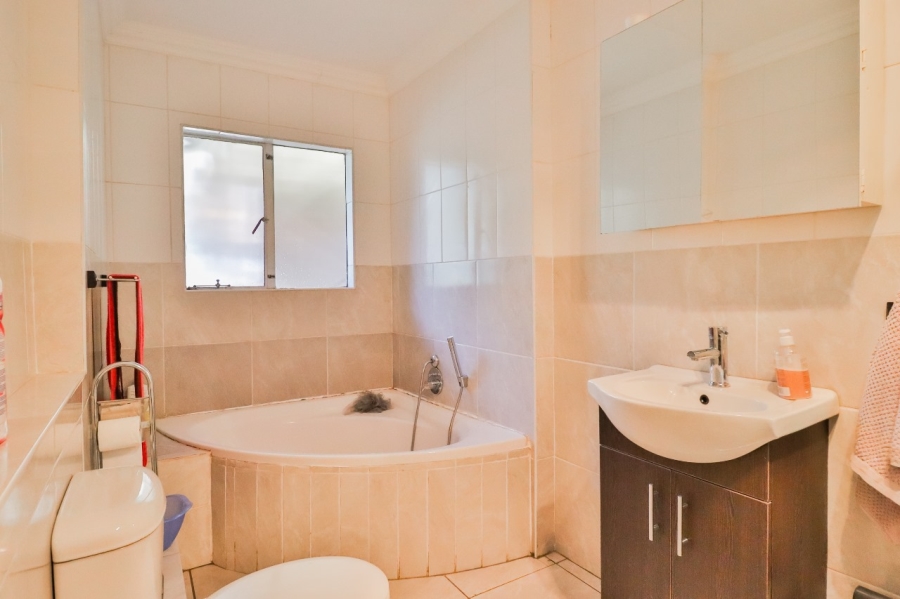 3 Bedroom Property for Sale in The Reeds Gauteng