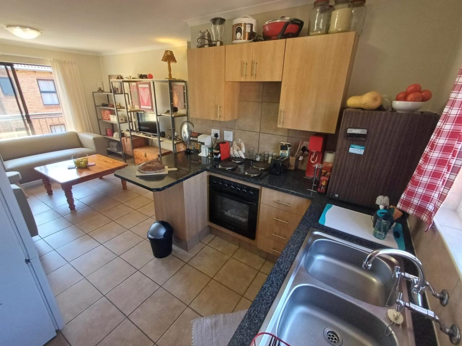 2 Bedroom Property for Sale in Olympus AH Gauteng