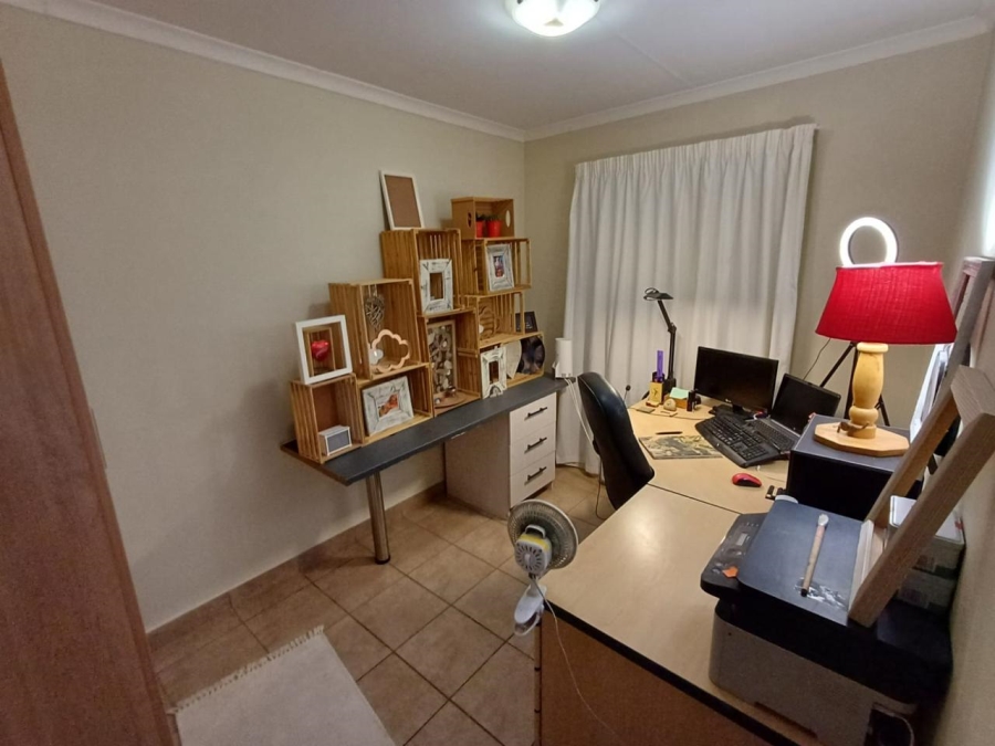 2 Bedroom Property for Sale in Olympus AH Gauteng
