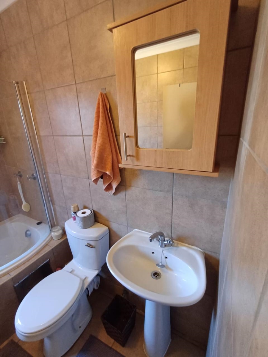 2 Bedroom Property for Sale in Olympus AH Gauteng