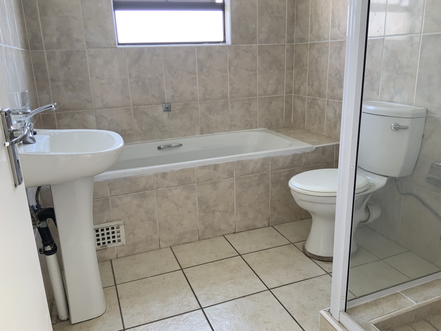 2 Bedroom Property for Sale in Parkrand Gauteng