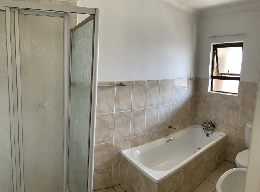 1 Bedroom Property for Sale in Parkrand Gauteng